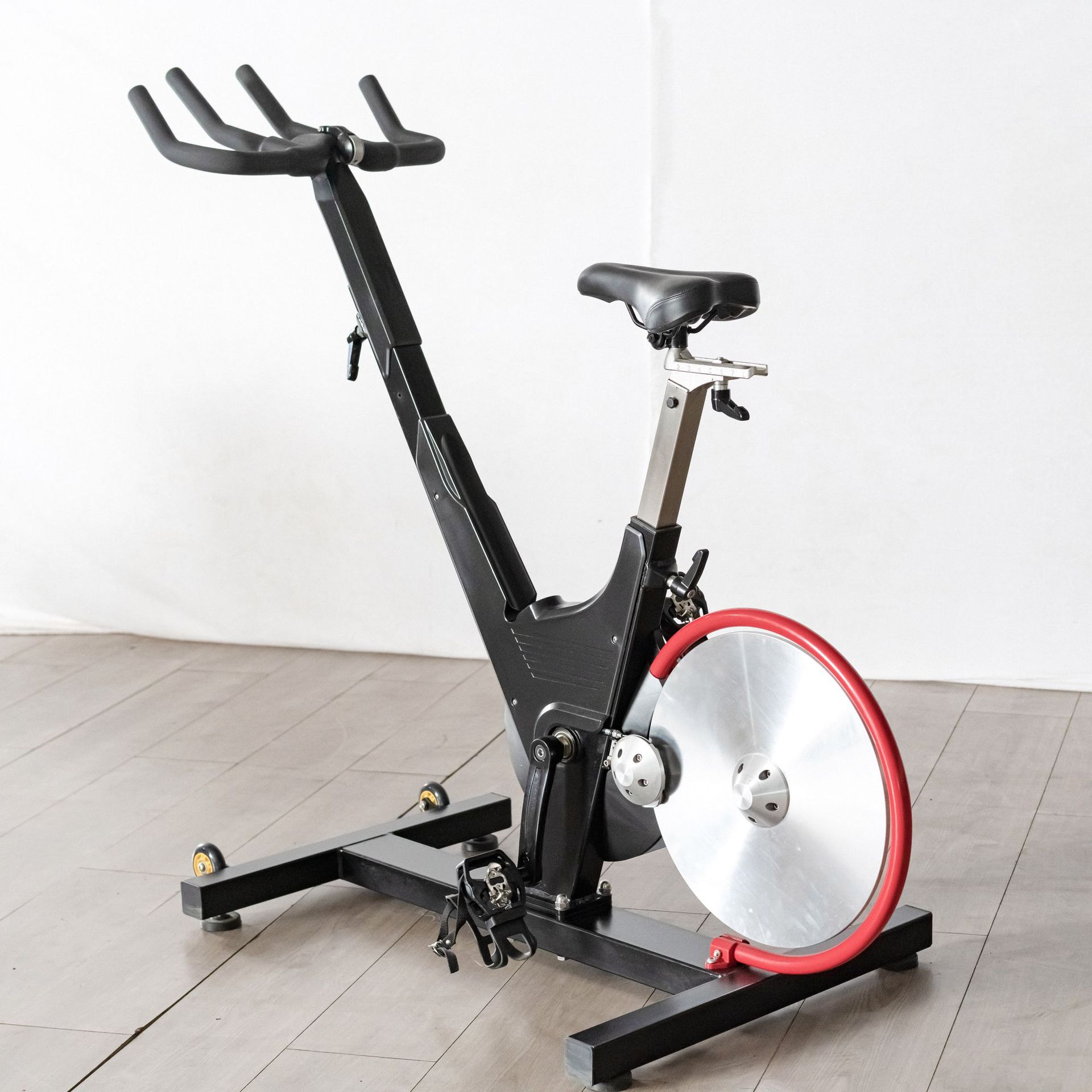 室内エクササイズバイク、家庭用磁気抵抗スピニングバイク、固定 - Exercise Bike Magnetic Resistance のレビューと価格